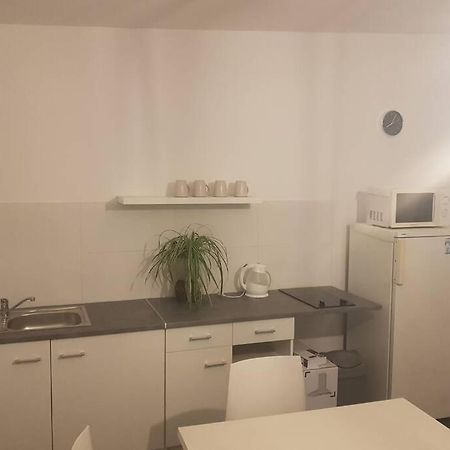 Petite Maison Au Calme Apartment Macey  Exterior photo